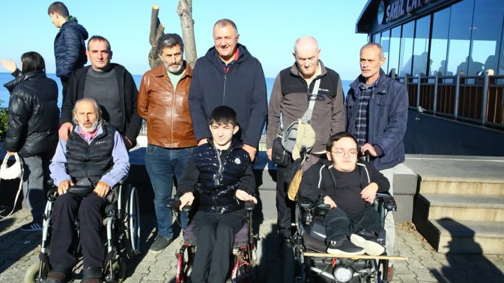 Belediye Başkanımız Enver Atagün, 3 Aralık Dünya Engelliler Günü’nde Engelli Vatandaşlarımızla Bir Araya Geldi