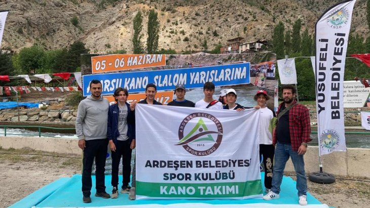 Ardeşen Belediye Kanocuları Türkiye 1. Si Oldu