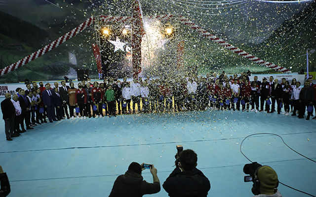 Sporun Yıldızları Ödüllerini Aldı