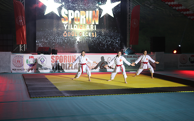 Sporun Yıldızları Ödüllerini Aldı