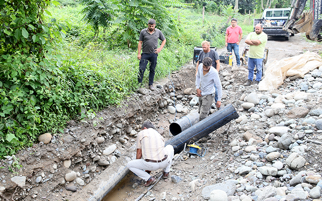 Su ve Kanalizasyon ekiplerimiz 7/24 şebeke hattında