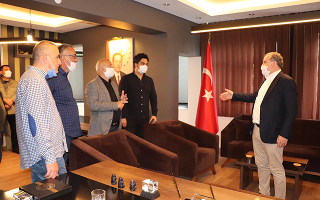 Vekil Bak Ardeşen’de Yapımı Düşünülen Gençlik Merkezi Arsasını İnceledi