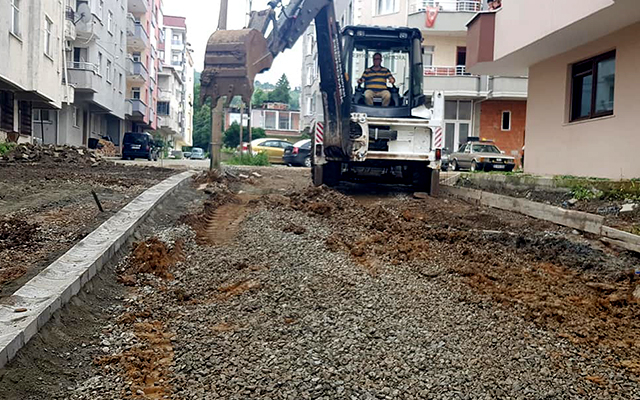 Yeni Mahalleye Yeni Yol