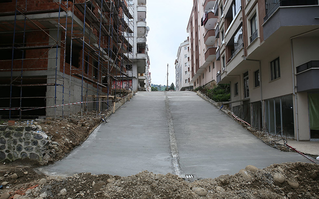 Yeni Mahalleye Yeni Yol